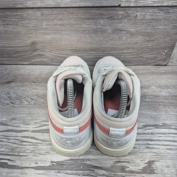 Nike Air Jordan 1 Low SE "Strawberry Milkshake" IB8156-133 Womens 6.5 - Picture 9 of 13